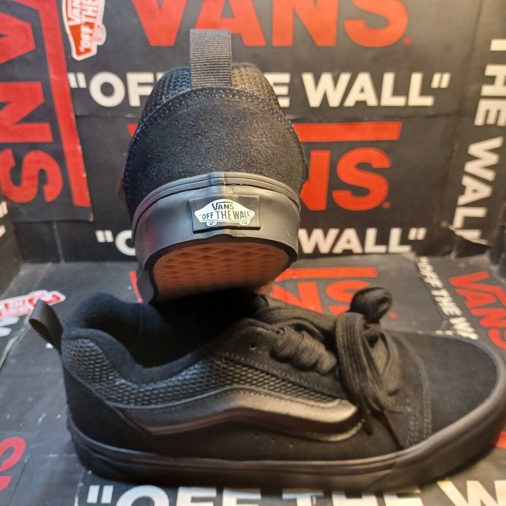 Vans Men's 9/Women's 10.5 Knu Skool Triple Black/Black VN0009QCBKA